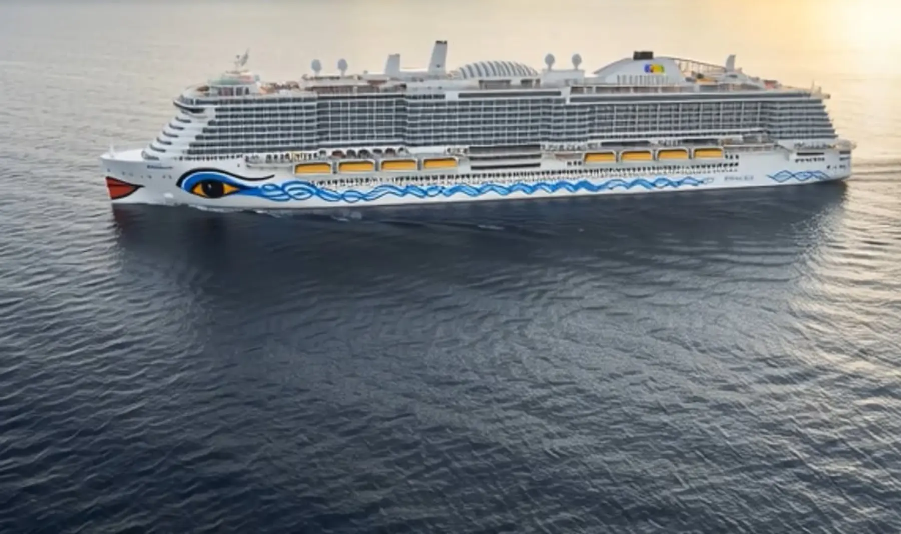 Kreuzfahrtschiff auf dem Meer